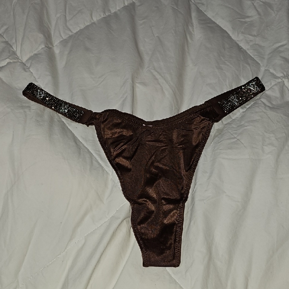 Victoria's Secret Very Sexy Thong, Nwts! Sz Medium! Brown And BLING!!!!
